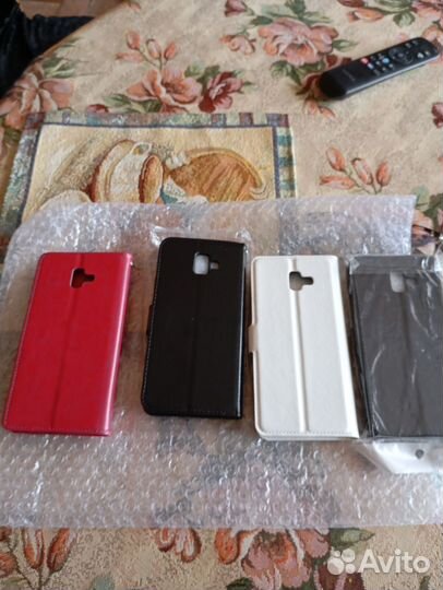 Чехлы для телефона Samsung Galaxy J6+