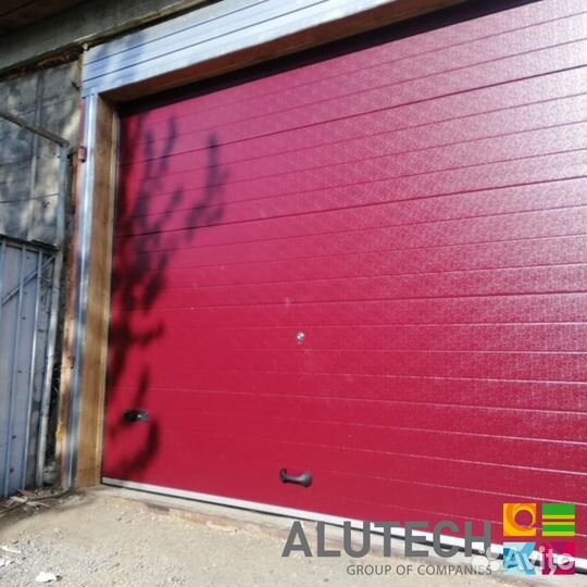 Гаражные ворота alutech