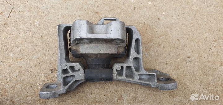 Подушка двигателя ford focus 2 1.8