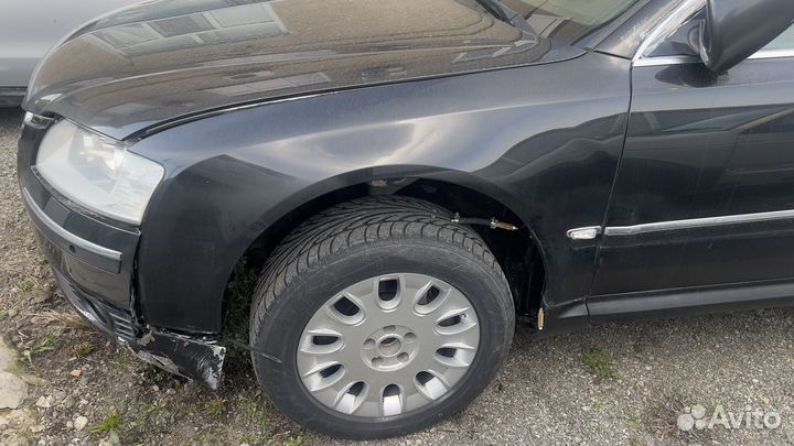 Крыло Audi a8 d3