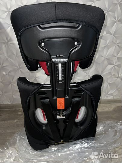 Новое автокресло 9-36 кг