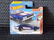 Hot Wheels '69 Dodge Charger 500 / Muscle Mania