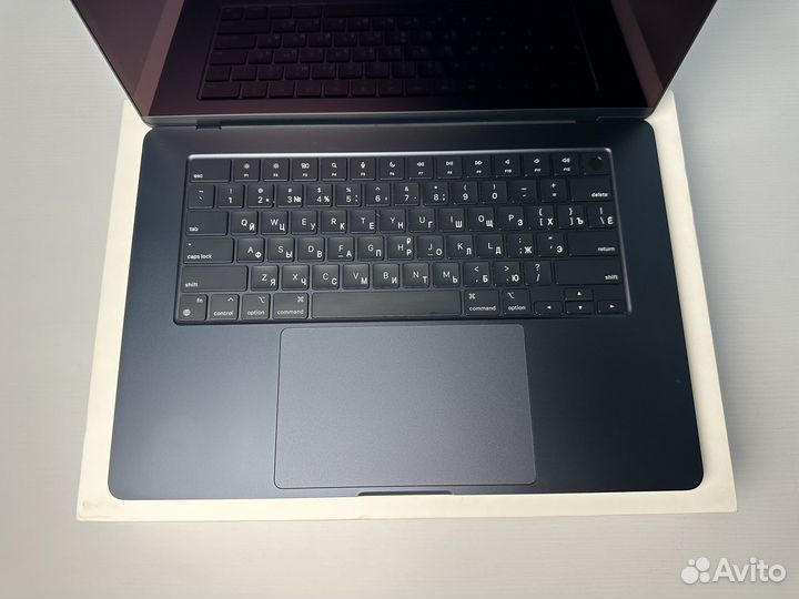 MacBook Air 15 2023 M2 512Gb м.Видео, 40 циклов