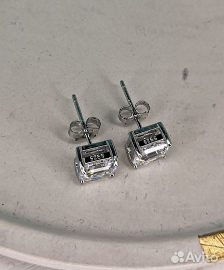 Серьги с бриллиантами муассанитами ашер 2 ct