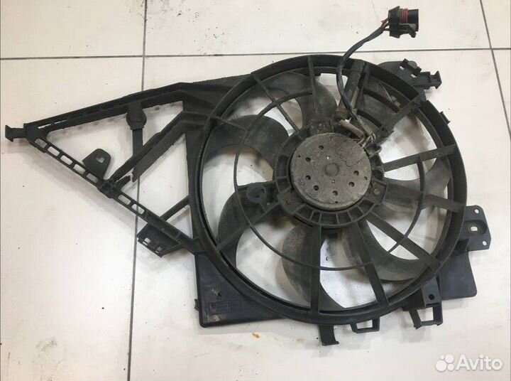 Вентилятор радиатора Opel Vectra