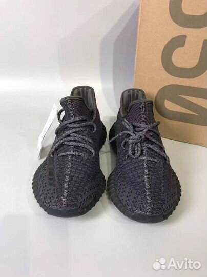 Кроссовки adidas yeezy черные