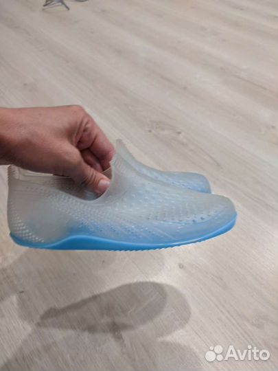 Обувь для плавания