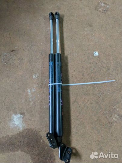 Амортизатор багажника Mazda cx5 cx-5 cx 5 ke Мазда