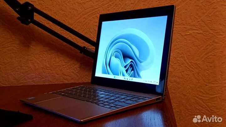 Планшет Lenovo Miix 320 8/64GB