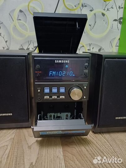 Музыкальный центр samsung