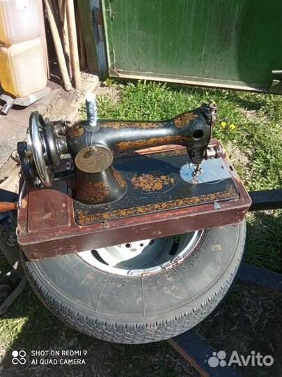 Швейная машина Singer