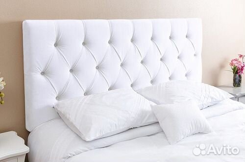 Кровать с каретной стяжкой