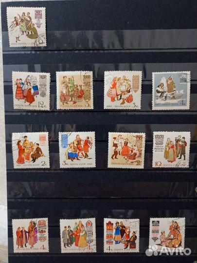 Почтовые марки 60 штук.Народные костюмы, праздники
