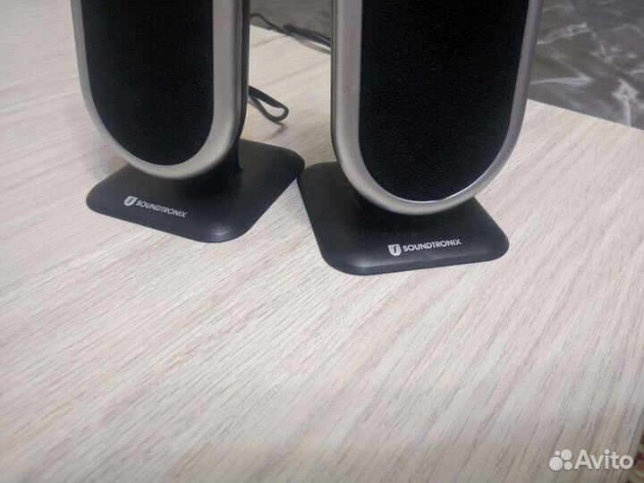 Колонки для компьютера Soundtronix