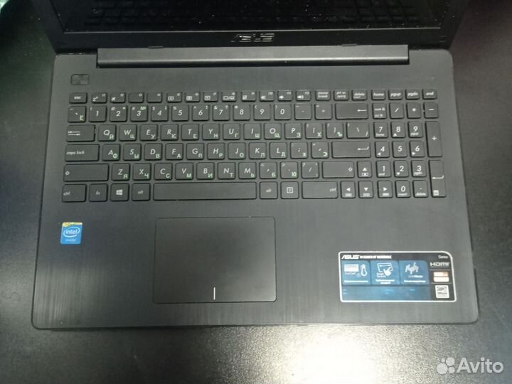 Ноутбук asus x553m