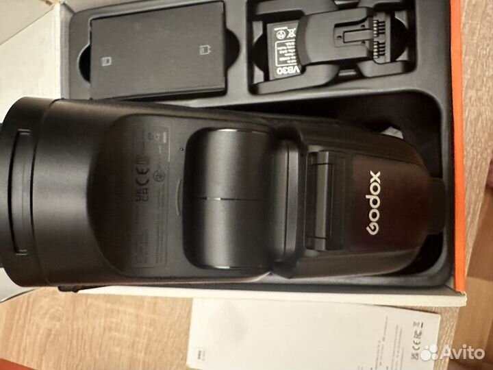 Godox v1 pro N