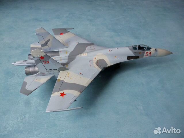 Стендовая модель самолёта Су-27см масштаб 1:72