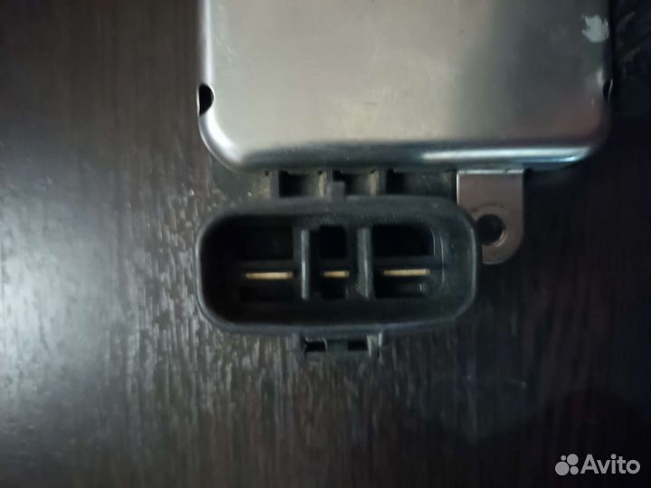 Блок управления вентилятором Toyota Camry 50