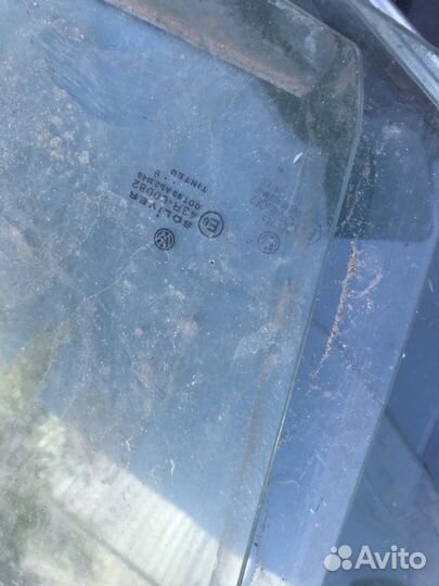 Стекло правой передней двери Фольксваген Пассат b5