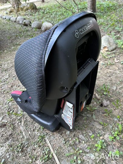 Автомобильное кресло maxi cosi priori