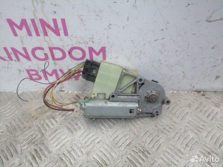 Моторчик люка Bmw 5-Series E60 N52