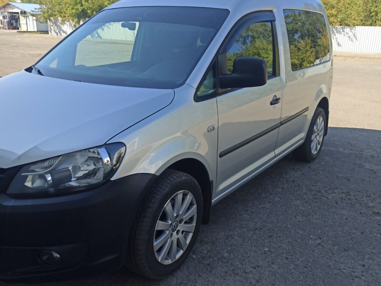 Volkswagen Caddy: фото владельца