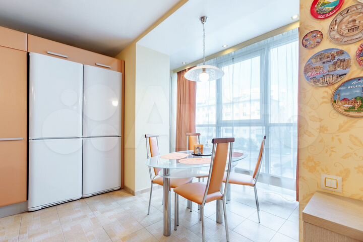 5-к. квартира, 145,7 м², 2/9 эт.