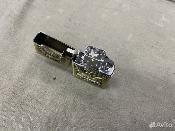 Зажигалка бензиновая Череп