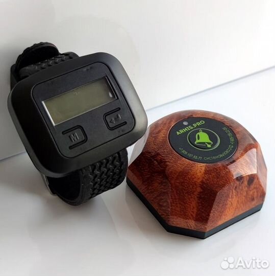 Кнопка вызова официанта Махагон и пейджер часы