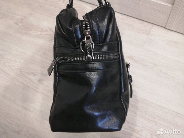 Сумка женская чёрная с ручками