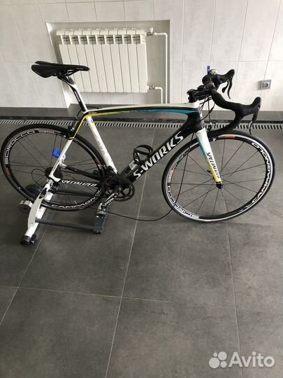 Шоссейный велосипед specialized