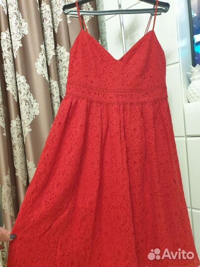 Платье кружевное 46-48