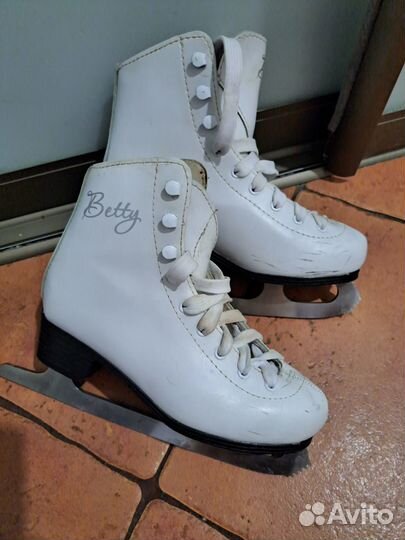 Коньки 34размер