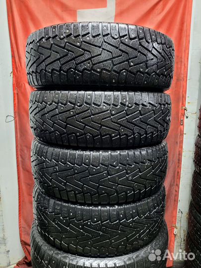 Pirelli Ice Zero 215/55 R17 99T