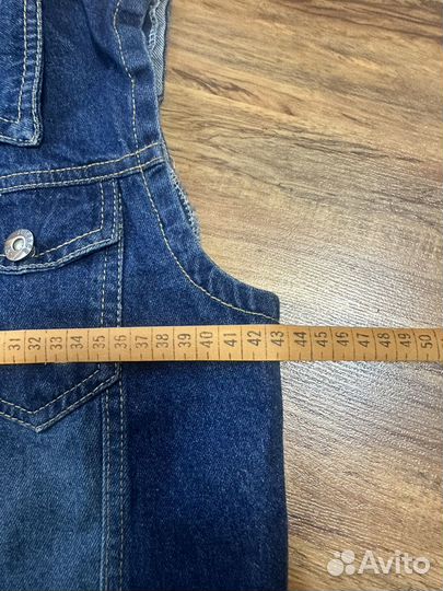 Джинсовая жилетка