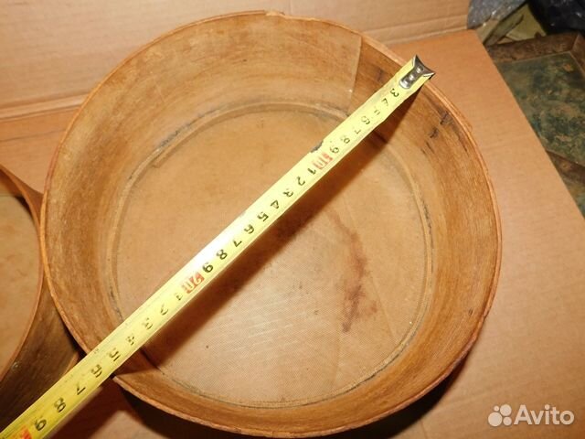 2 различных по размеру старинных сита для просева