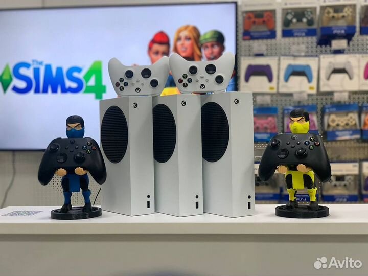 Xbox Series S + Sims 4 (GamePass Ultimate)