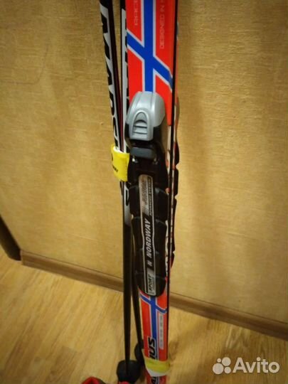 Беговые лыжи