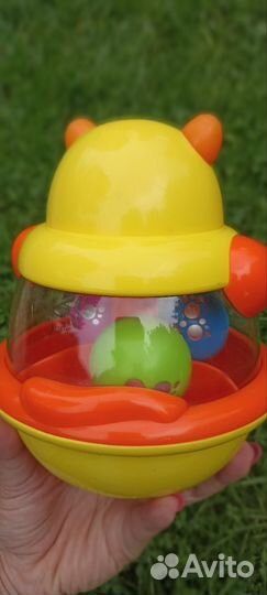 Игрушка юла,игрушка неваляшка chicco(два в одном)