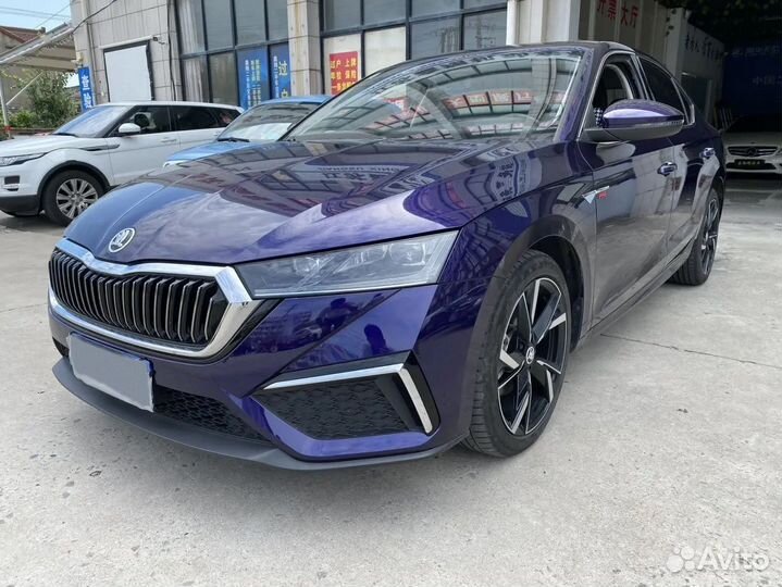 Skoda Octavia 1.4 AT, 2021, 22 000 км