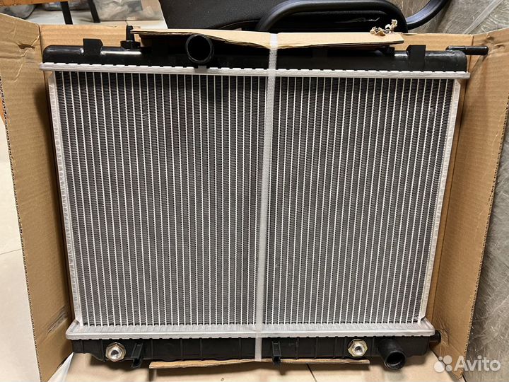 Радиатор охлаждения двигателя (акпп) Dong Feng H30