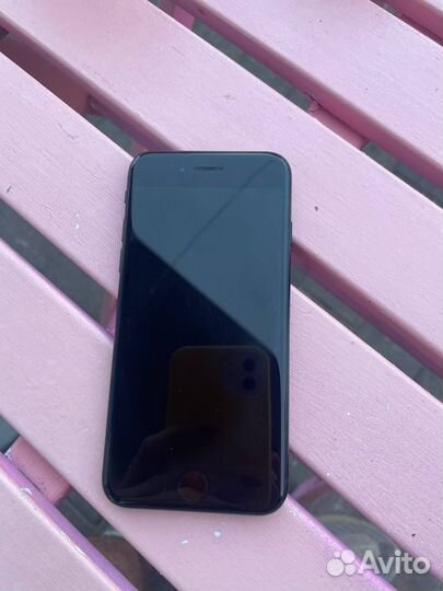iPhone SE (2022), 128 ГБ