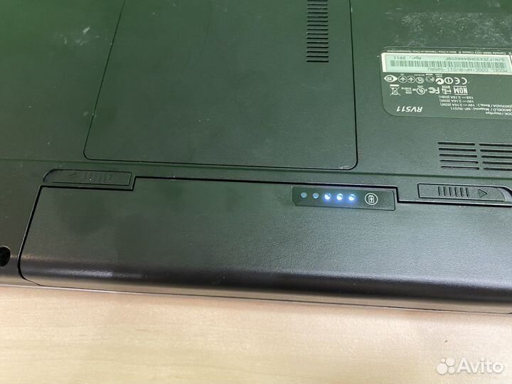 Ноутбук Samsung NP-RV511