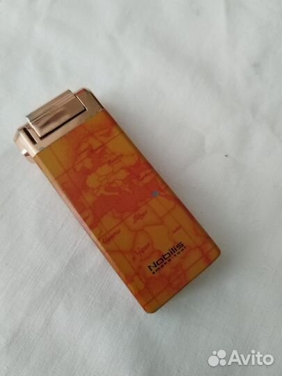 Зажигалка газовая