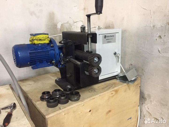 Станки для окожушки теплотрасс