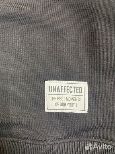 Свитшот Unaffected