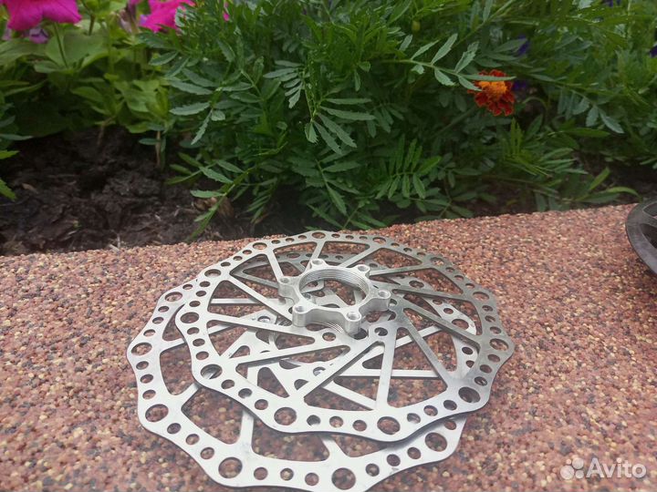 Запчасти для велосипеда новые