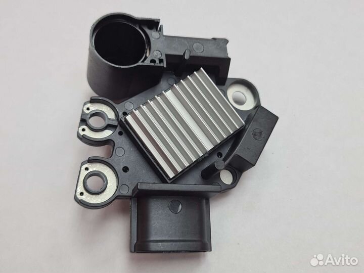 Регулятор напряжения генератора Solaris Rio 3