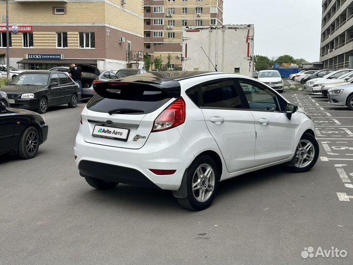 Ford Fiesta 1.6 AMT, 2015, 134 000 км