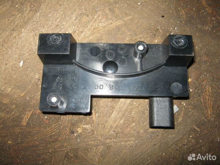 Усилитель антенны Jaguar XF X250